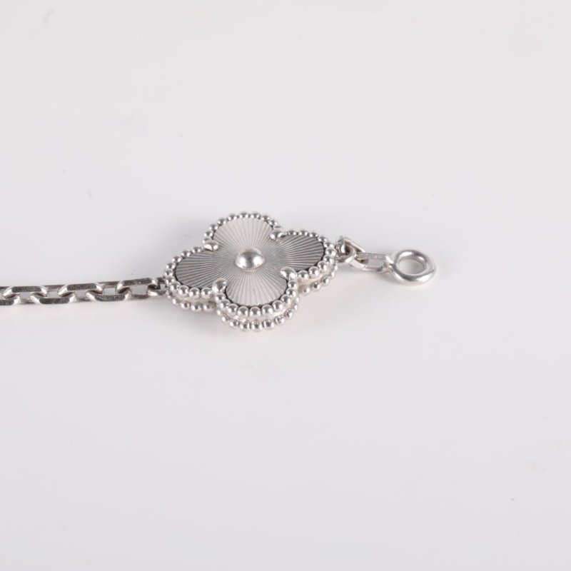 Van Cleef & Arpels VintageAlhambra中號五花手鏈鐳射新扣18K白金S-M碼白金手鍊／手環-3
