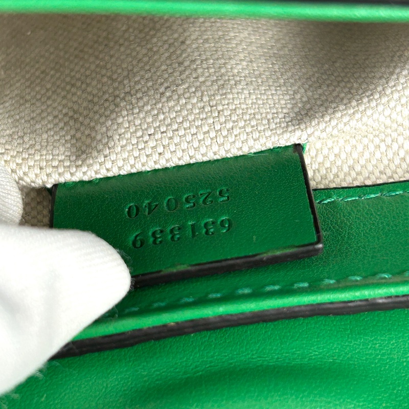 Gucci GG 壓紋鏤空雙層腰包-20