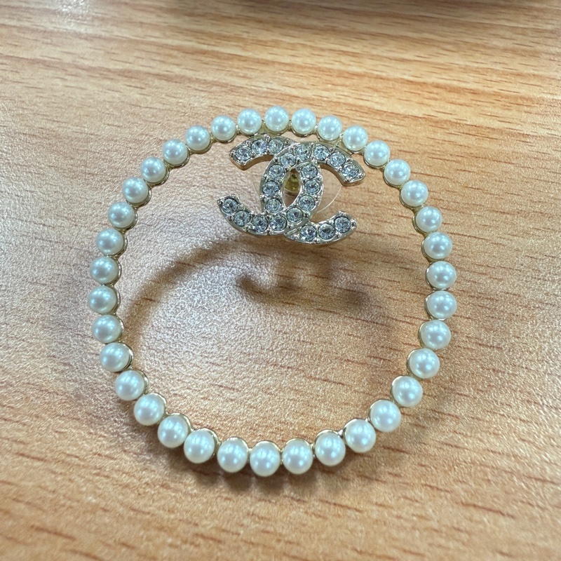 Chanel 香奈兒 珍珠耳環 大圓圈耳環 鑲鑽耳環 貼耳耳環 耳針-1
