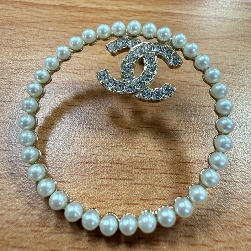 Chanel 香奈兒 珍珠耳環 大圓圈耳環 鑲鑽耳環 貼耳耳環 耳針-3
