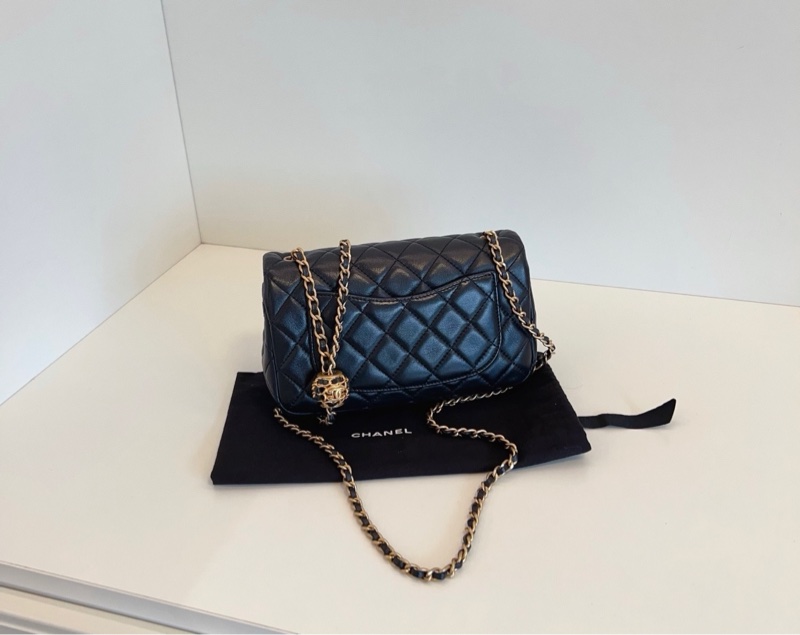 Chanel香奈兒 黑金核桃金球CF大mini-1