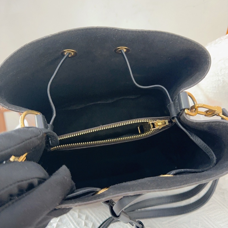 LV 路易威登 NÉONOÉ 抽繩水桶包 塗層帆布 老花  17編碼-4