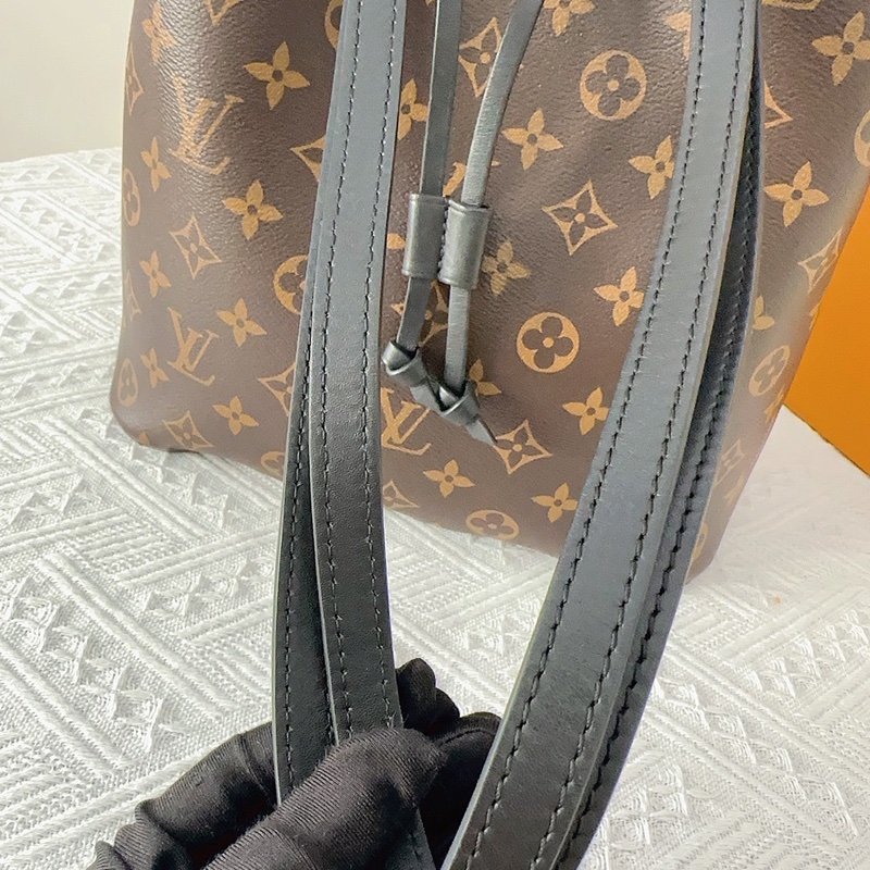 LV 路易威登 NÉONOÉ 抽繩水桶包 塗層帆布 老花  17編碼-6