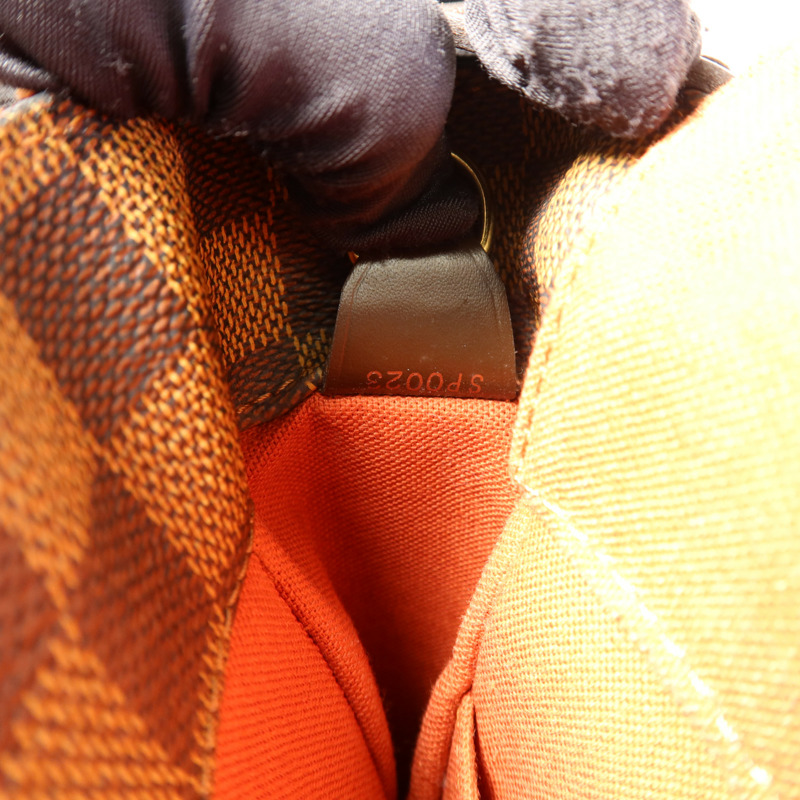 LOUIS VUITTON Damier Bastille金扣肩背袋-7