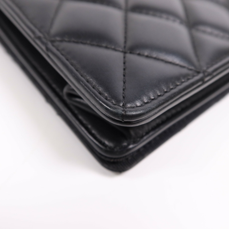 CHANEL 羊皮皮革Shoulder Bag銀扣鏈帶肩背袋-11