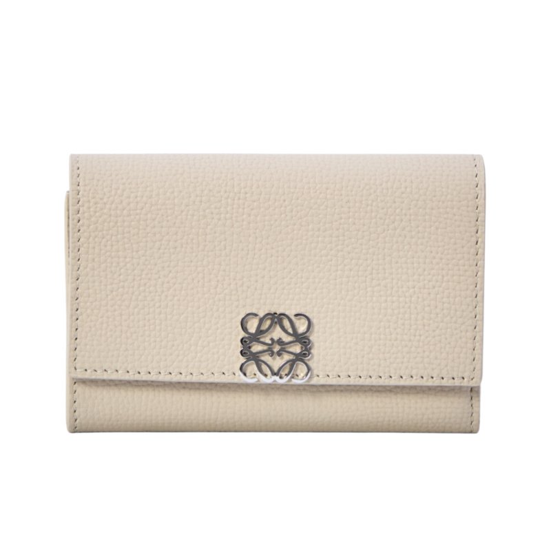 【LOEWE 羅威】Anagram Small Vertical 鵝卵石紋小牛皮 小型 直式 錢包 卡夾 皮夾 短夾 淺灰色-4