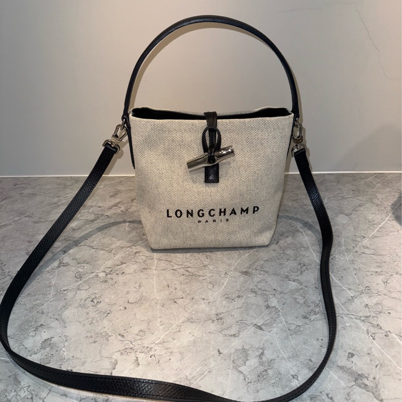 ESSENTIAL系列 水桶包 XS 亞麻色-4