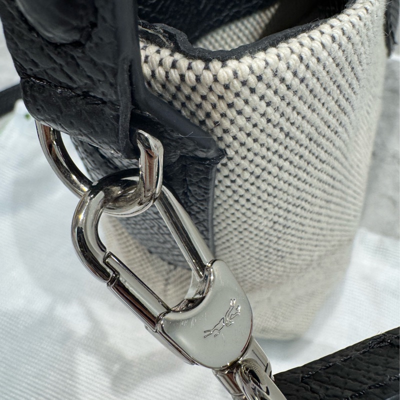 ESSENTIAL系列 水桶包 XS 亞麻色-11