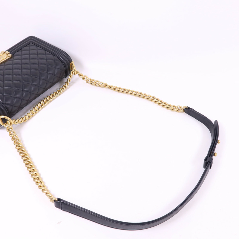 CHANEL 羊皮皮革Boy 25金扣鏈帶肩背袋-4