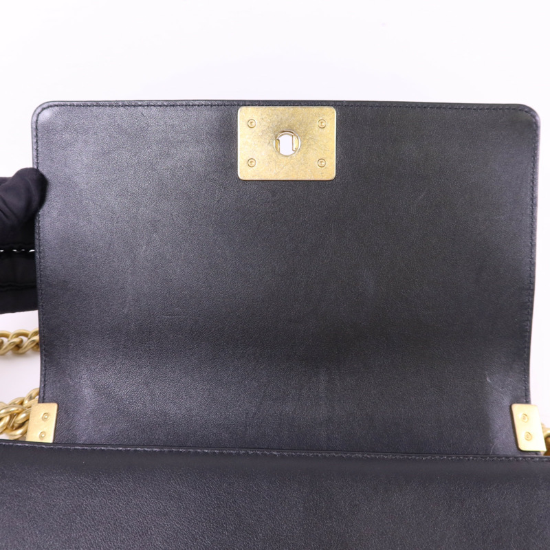 CHANEL 羊皮皮革Boy 25金扣鏈帶肩背袋-16