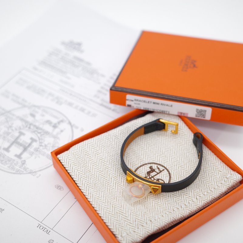 Hermès 愛馬仕 鉚釘 金屬色 黑色牛皮 手環-0