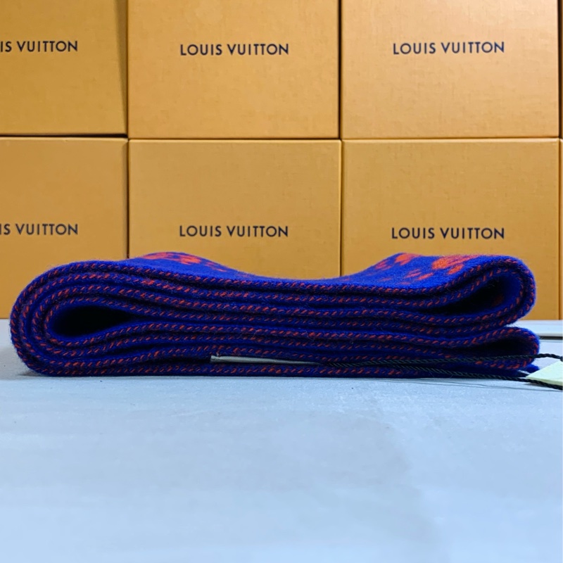 ✨全新未使用 Gucci 古馳 UFO撞色雙面圍巾-5