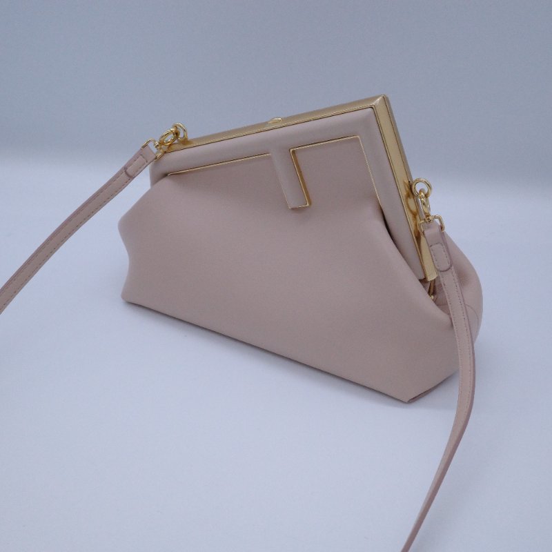 Fendi 芬迪  FIRST F Logo 羊皮革 淡粉色 裸粉色 開口包 手拿包 斜挎包-1