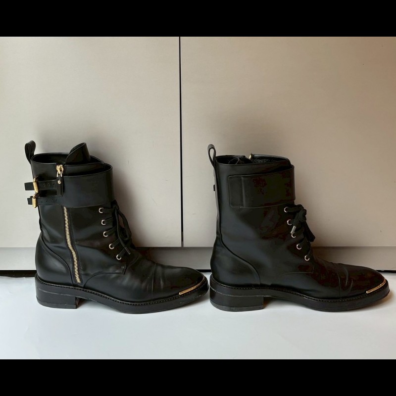 LV 黑皮平底軍靴-0
