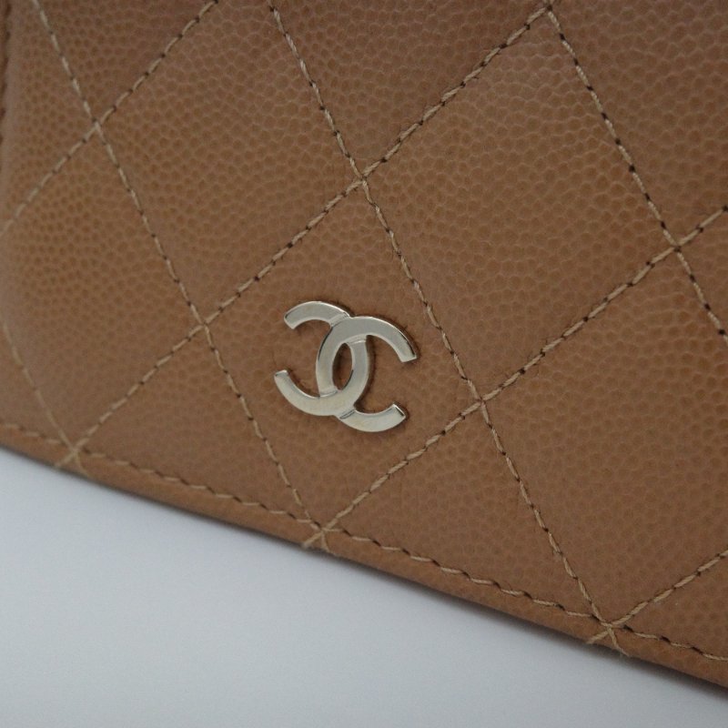 Chanel 香奈兒 焦糖色 荔枝牛皮 兩折 短夾 短錢包 （有鈔票位+零錢位）-5