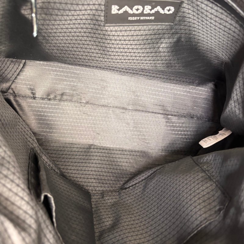 限定款::BAO BAO ISSEY MIYAKE :: CRYSTAL MATTE 霧面啞光斜背手提兩用包 水晶包 三宅一生-23