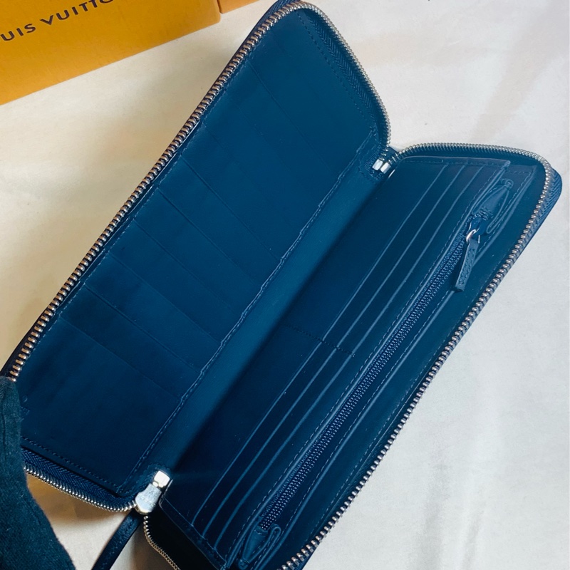 ✨經典實用 Gucci 古馳 深藍老花16卡拉鏈長夾-4