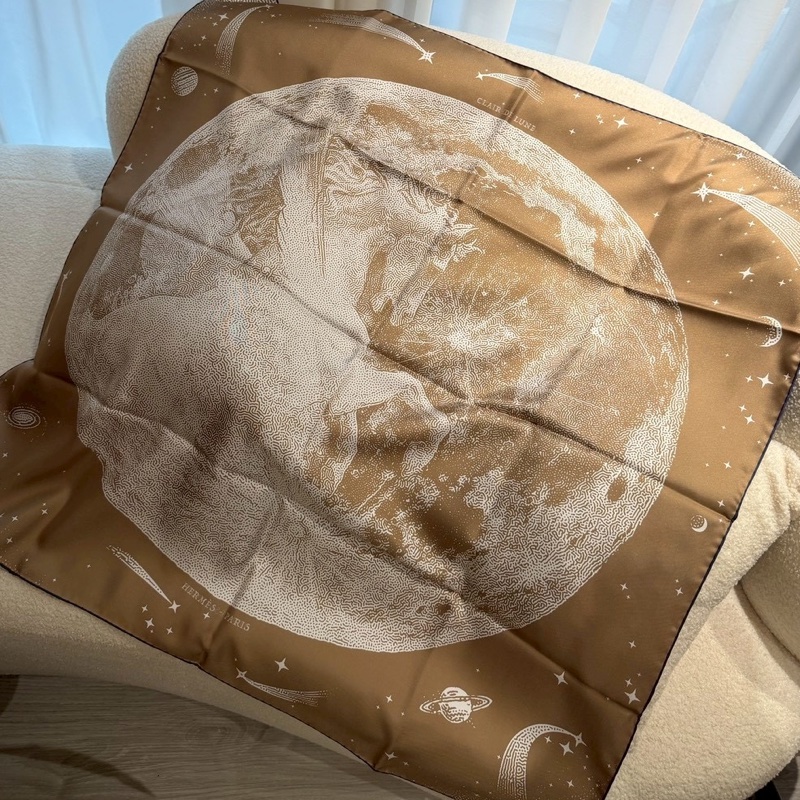 HERMES 月球飛馬雙面絲巾 全新品-3