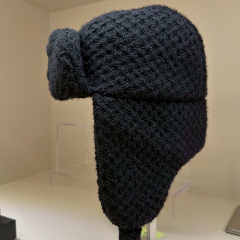 CHANEL 黑色飛行員毛帽 全新品-4