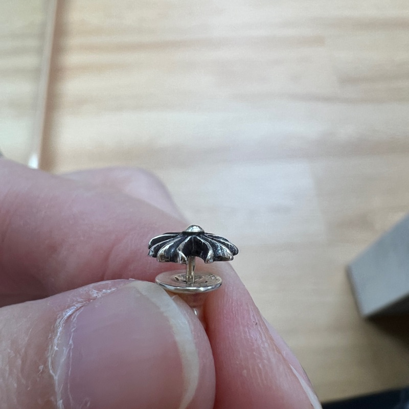 Chrome Hearts 克羅心 十字花純銀耳釘 小號-4