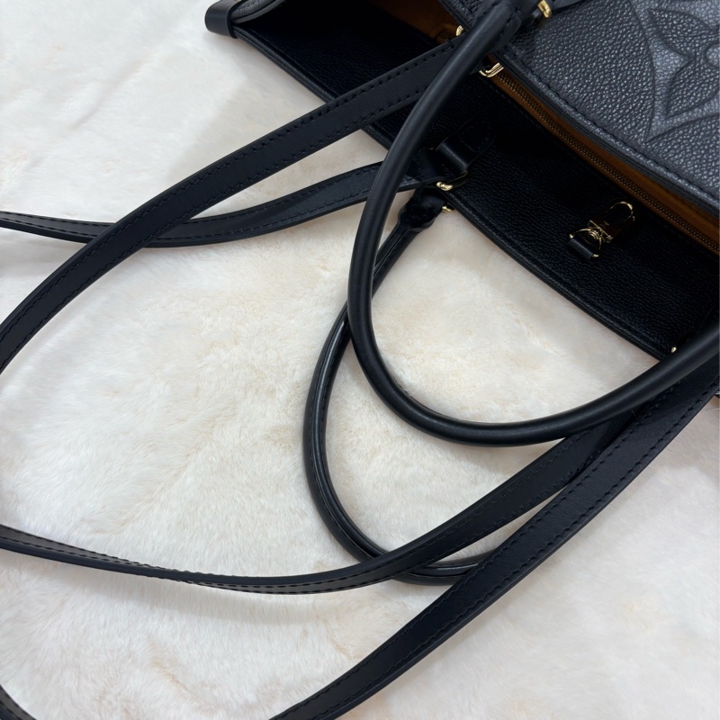 Louis Vuitton  On the Go 全新大容量 男女通用❤️‍🔥-17