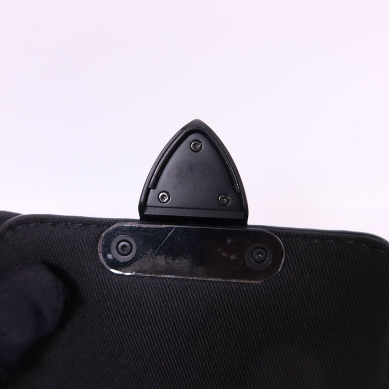 LOUIS VUITTON Monogram Taurillon S-Lock Vertical Wearable肩背袋-8