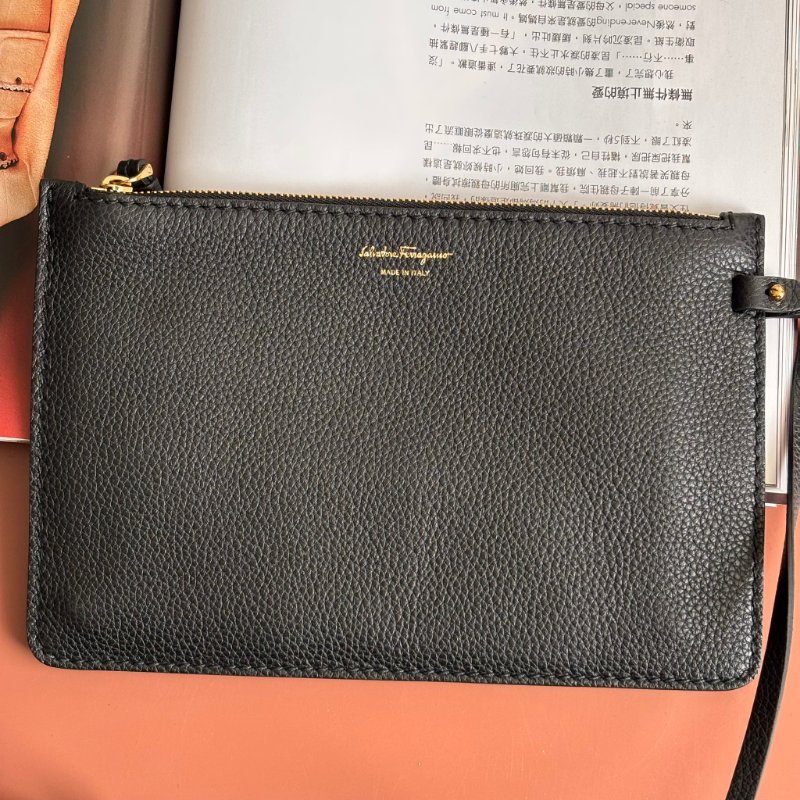 ::Salvatore Ferragamo:: Vara GG-21H604 黑色皮革手提包 托特包 肩背包-5