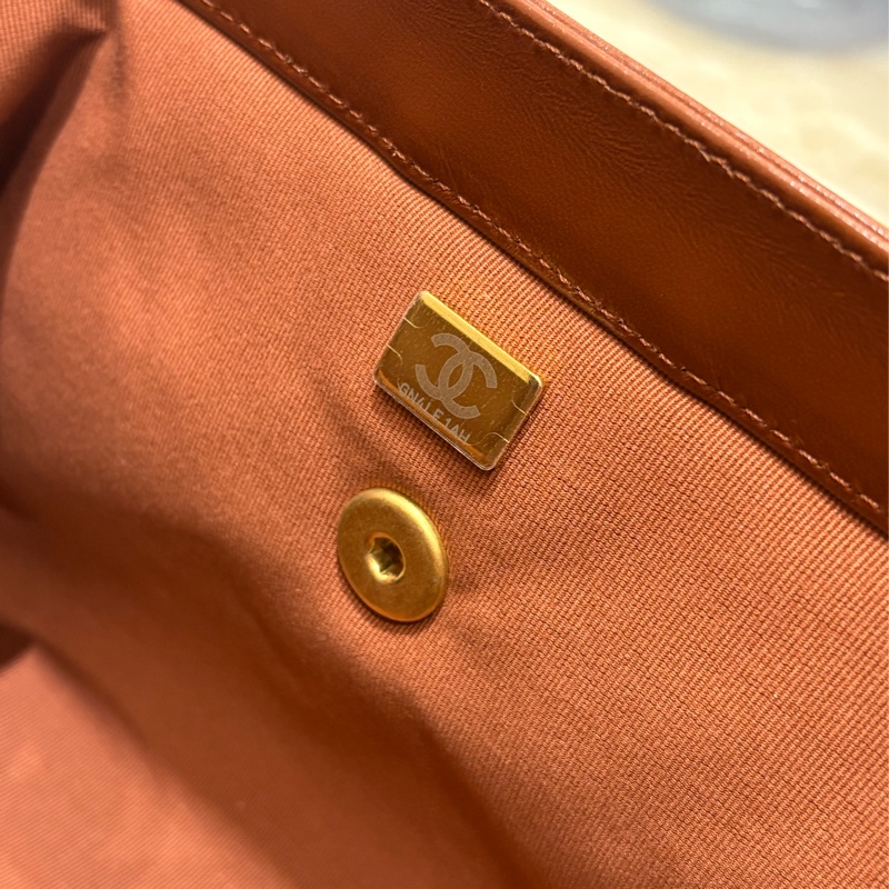 Chanel 24a Doc Bag 焦糖棕色🧸 二手like new-5