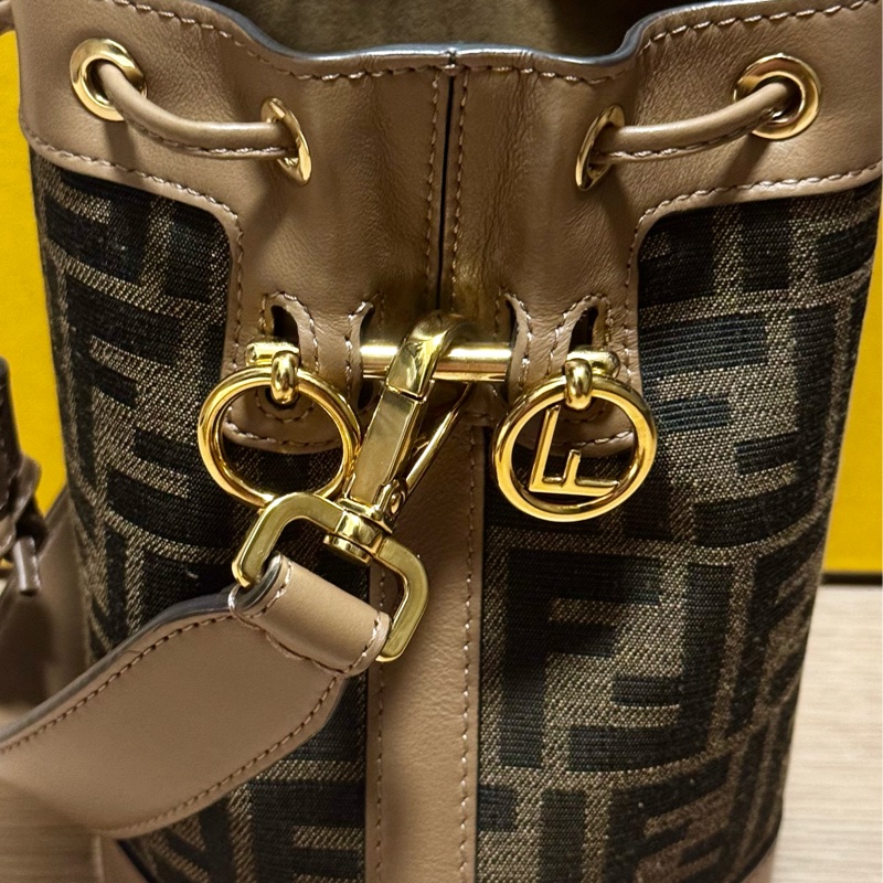 [FENDI]MON TRESOR FF Logo 緹花及皮革二用迷你水桶8BS093 ALP3 F1AOE-18