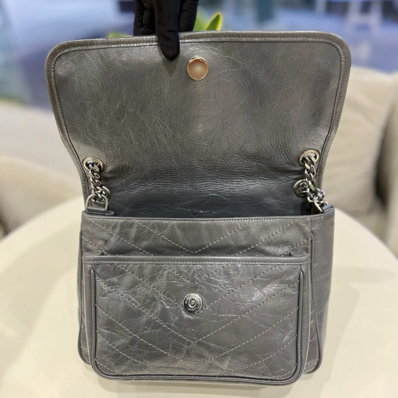 YSL niki中號 灰色小牛皮復古皺褶 鏈條包 新款D扣-4