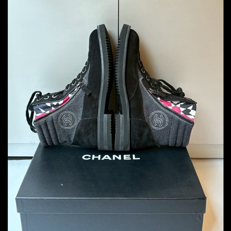 Chanel 碎花內裡布加麂皮黑短靴-7