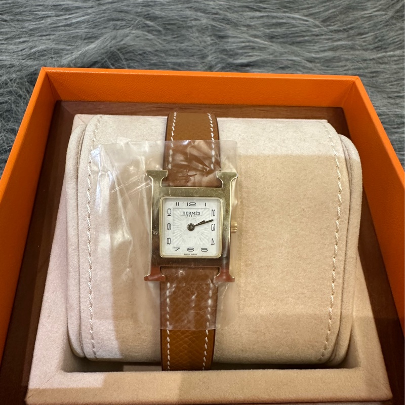Hermes 經典金棕金Heure H石英腕錶HH1.201-0