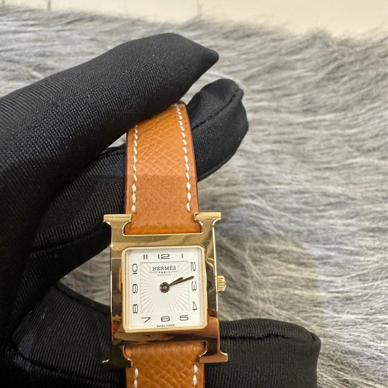 Hermes 經典金棕金Heure H石英腕錶HH1.201-1