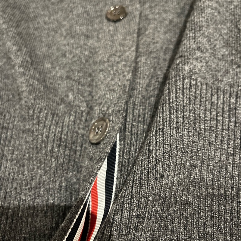 全新Thom Browne Cashmere Cardigan 克什米爾針織外套-13