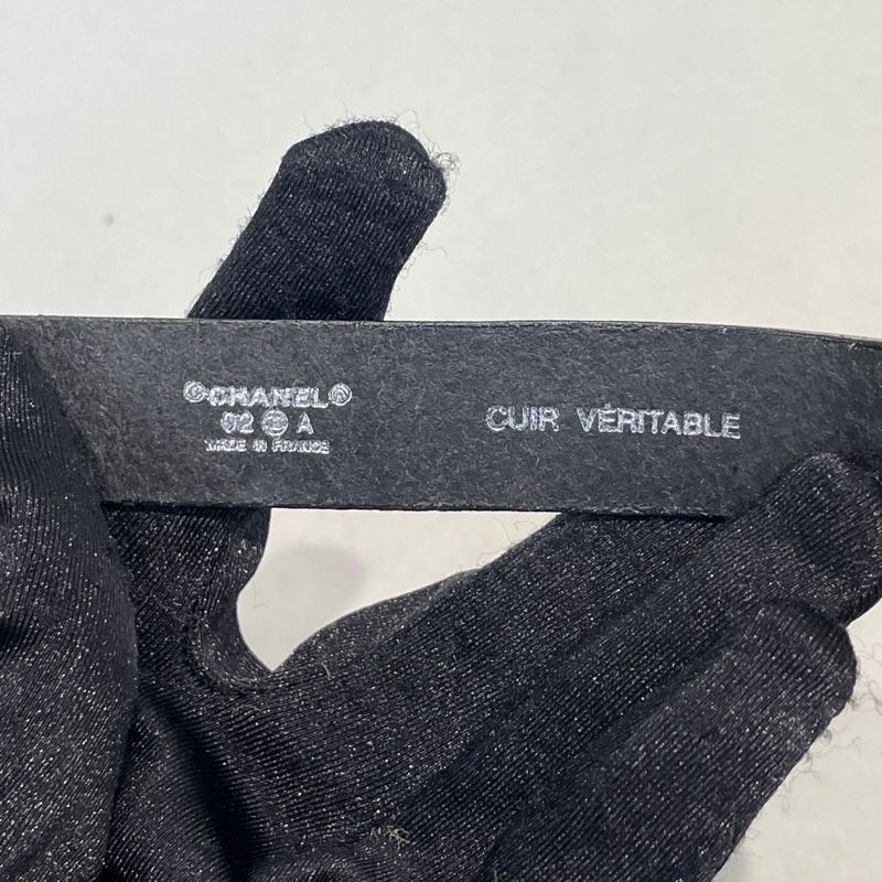 Chanel 中古雙C銀色磨砂方扣皮手帶I515-9