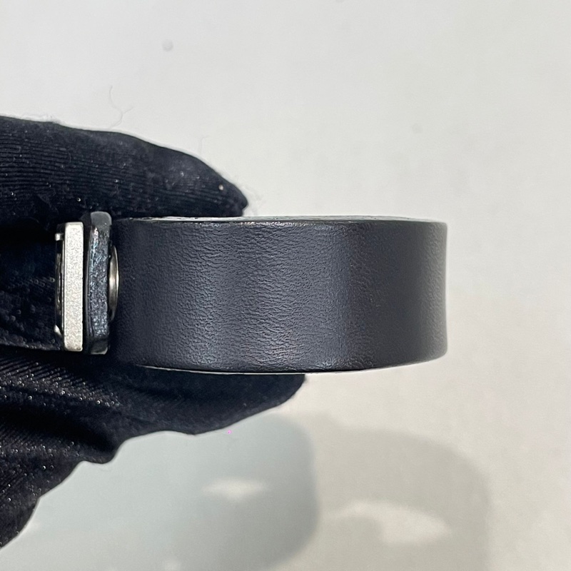 Chanel 中古雙C銀色磨砂方扣皮手帶I515-14