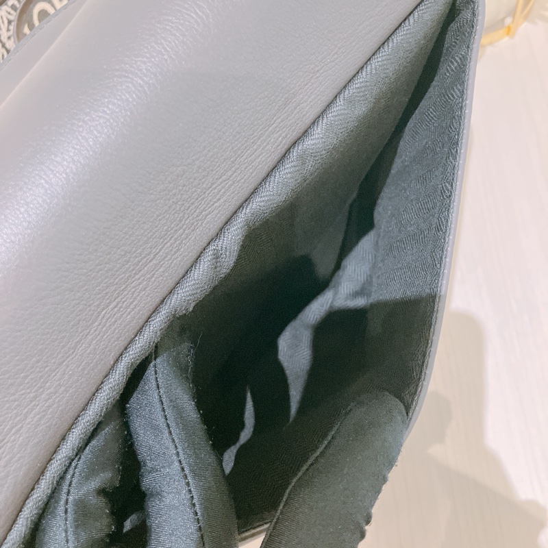 TK1872 Loewe 羅意威灰色軍旅信差斜背包Military Messenger Bag In Supple Smooth Calfskin And Jacquard-37