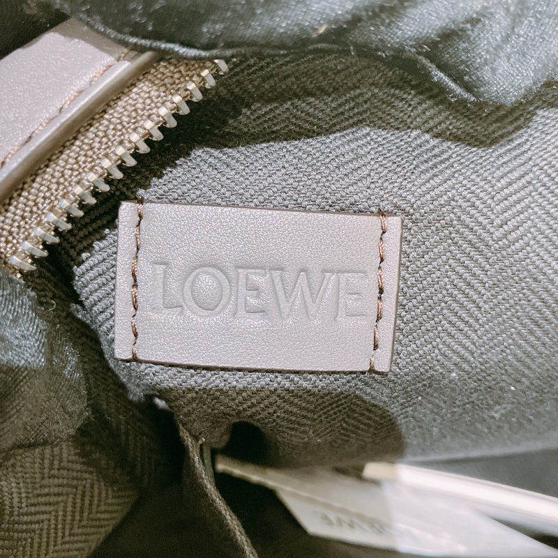 TK1872 Loewe 羅意威灰色軍旅信差斜背包Military Messenger Bag In Supple Smooth Calfskin And Jacquard-43