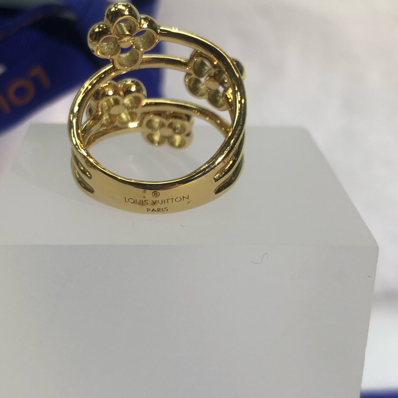LV Flowers黃金戒指 I577-23