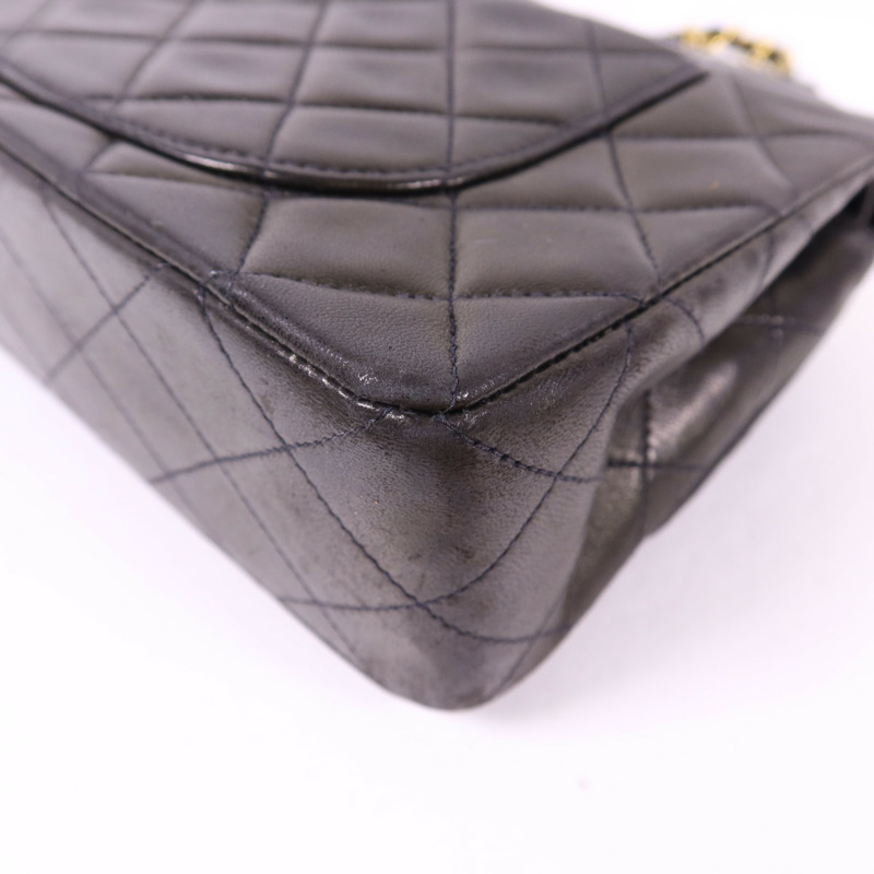 CHANEL 羊皮皮革Classic 23金扣鏈帶肩背袋-17