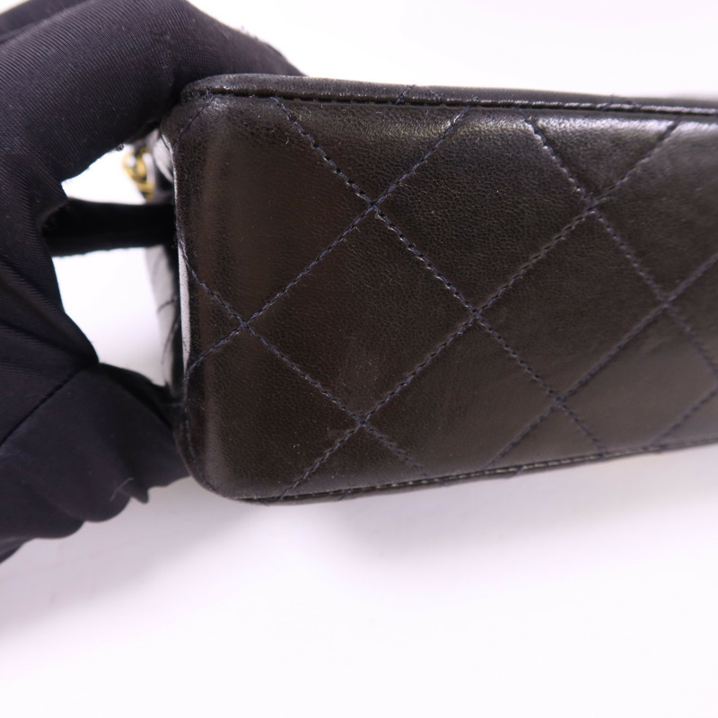 CHANEL 羊皮皮革Classic 23金扣鏈帶肩背袋-19