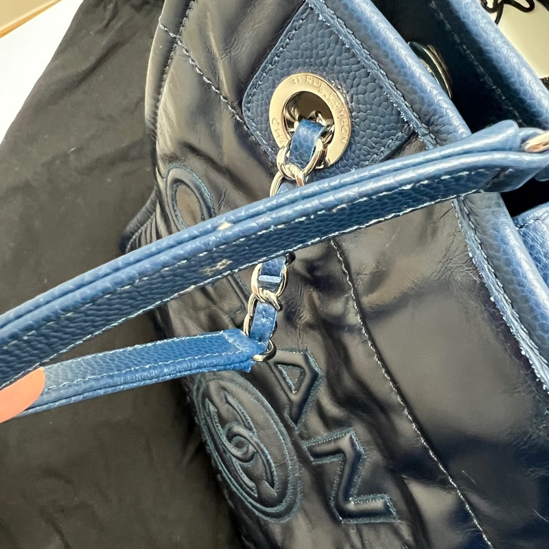 97新閑置品 Chanel小號沙灘包 深藍油蠟牛皮拼荔枝皮 銀扣-3
