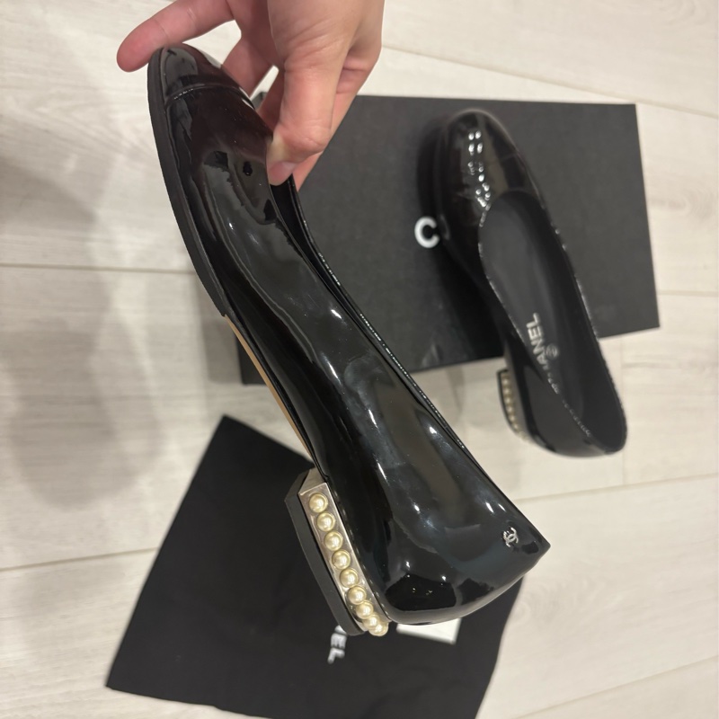 Chanel 女鞋 亮皮 珍珠跟-1