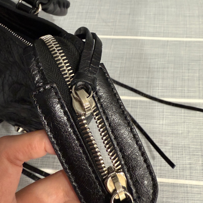 Balenciaga City Small 巴黎世家 機車包 黑色小羊皮銀釦-4