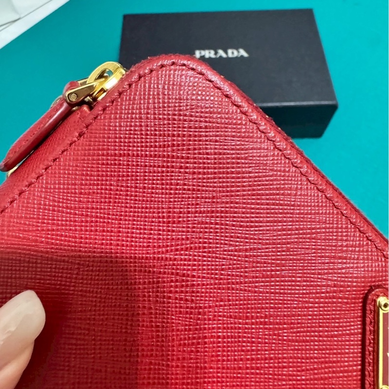 PRADA 紅 牛皮 斜背包 肩背包 WOC-8