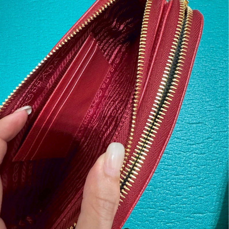 PRADA 紅 牛皮 斜背包 肩背包 WOC-19