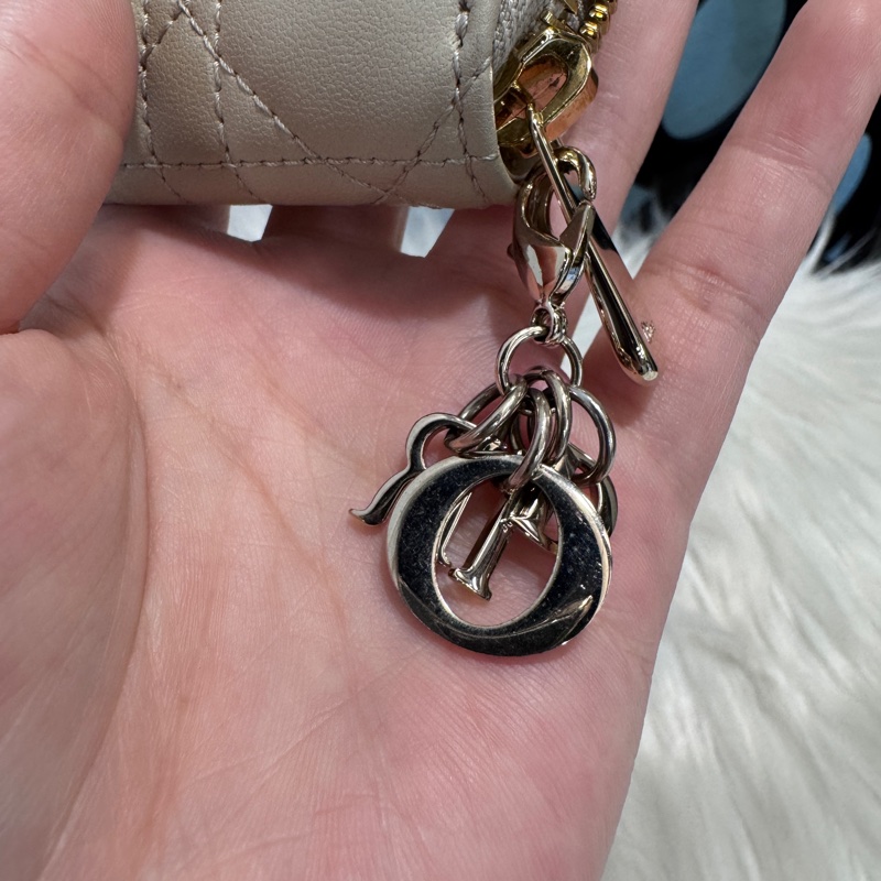 Dior Lady Dior Voyageur 沙色羊皮拉鍊零錢卡包-9