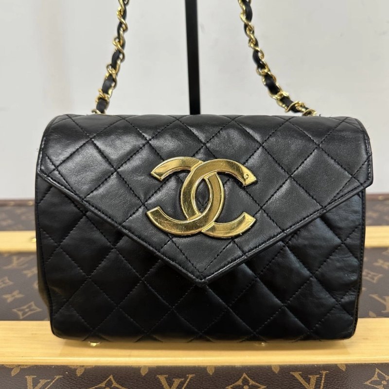 CHANEL 中古黑金大雙C羊皮信封肩背斜背包 19*13*4 98新配件塵袋-0