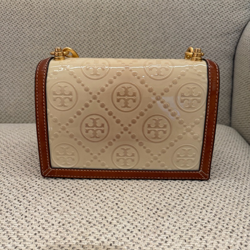「JL精品代購」Tory Burch 白漆皮 拼棕肩背包-16