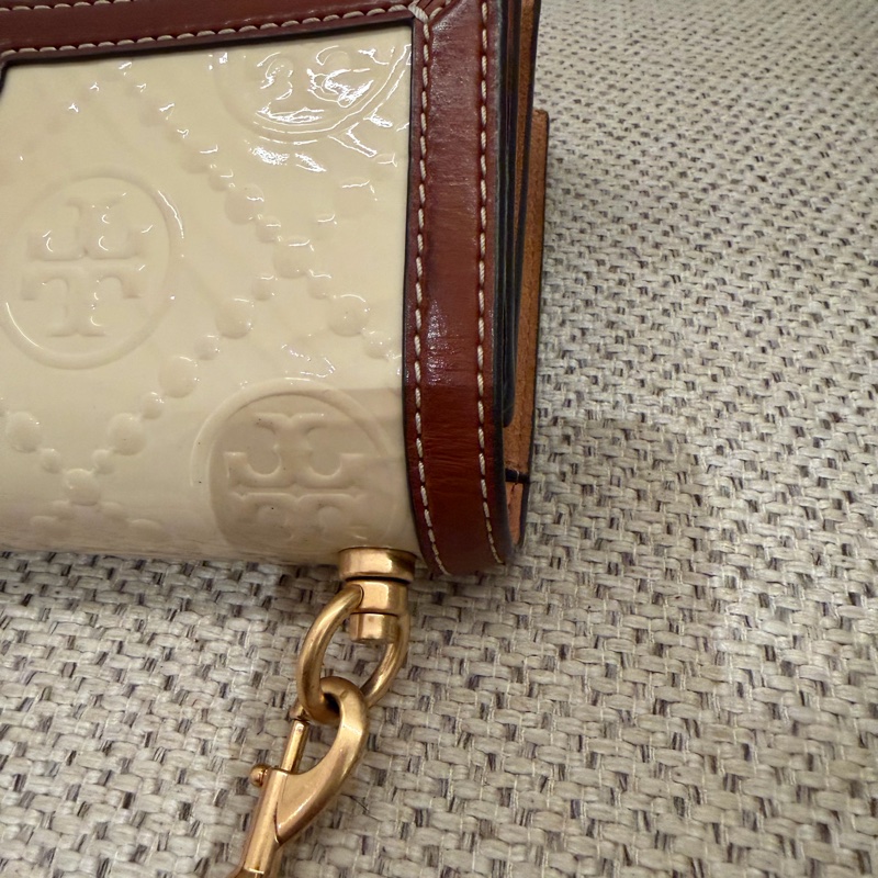 「JL精品代購」Tory Burch 白漆皮 拼棕肩背包-17